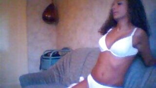 Nóng như quái phim sex vú to hàn quốc gà con được cô ấy âm đạo khoan trong các ghế sau của một xe hơi